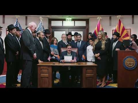 New Bill Signed By Governor Ducey Provides Arizona Kids With a Moment of Silence In Their School Day