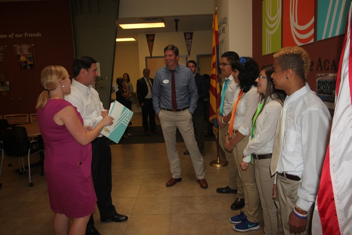 Governor visits Phoenix Collegiate Academy
