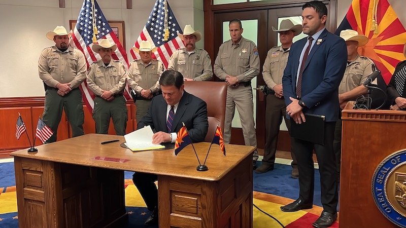 Governor Ducey Signs Bill Cracking Down On Illegal Activity At The Border - AZGOVERNOR.Gov (.gov)